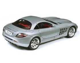 Mercedes-Benz SLR McLaren 1:24 | 24290 TAMIYA